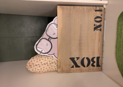 Loge du concierge, box individuel d'accueil pension pour chats, cachettes